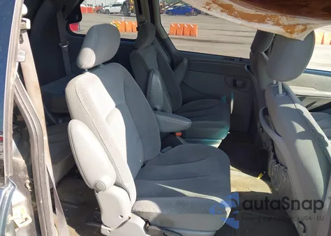 2006 Chrysler Town & Country z USA, uszkodzony, nr VIN 1A4GP45R56B544249